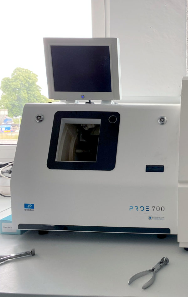 Essilor PRO E 700 Kantenschneider, Neksia Tracer